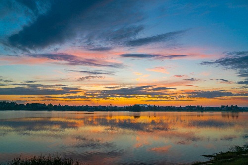 關于晚霞的詩句大全（描寫落日晚霞的優美句子）