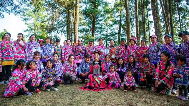 美在大姚丨插花節(jié)，彝家人的浪漫情詩-圖1