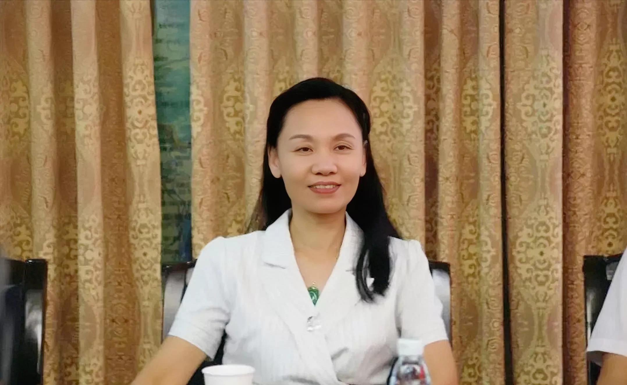 落馬女干部履歷驚奇：18歲幼兒園當老師，31歲副園長調任副處-圖2