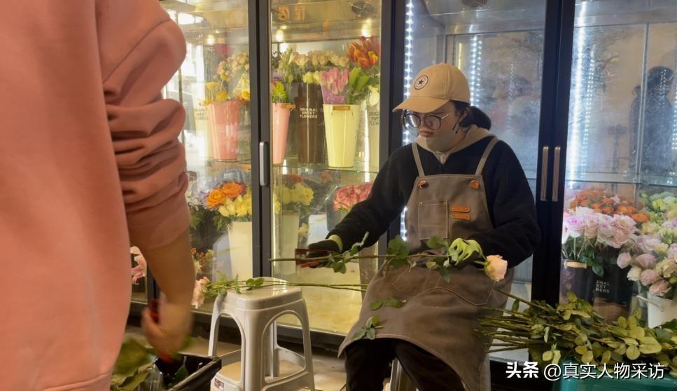 我海歸碩士，不堪職場內卷，裸辭30萬高薪當花店打工人，重獲新生-圖3