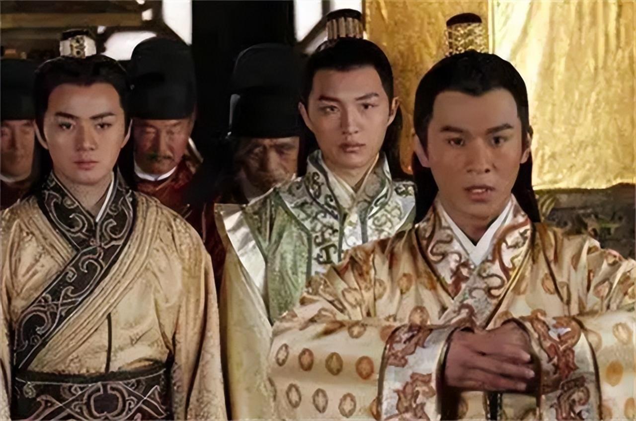 皇上請弟弟吃飯，倒杯毒酒說：祝弟弟活千歲，弟弟一句話保住了命-圖4