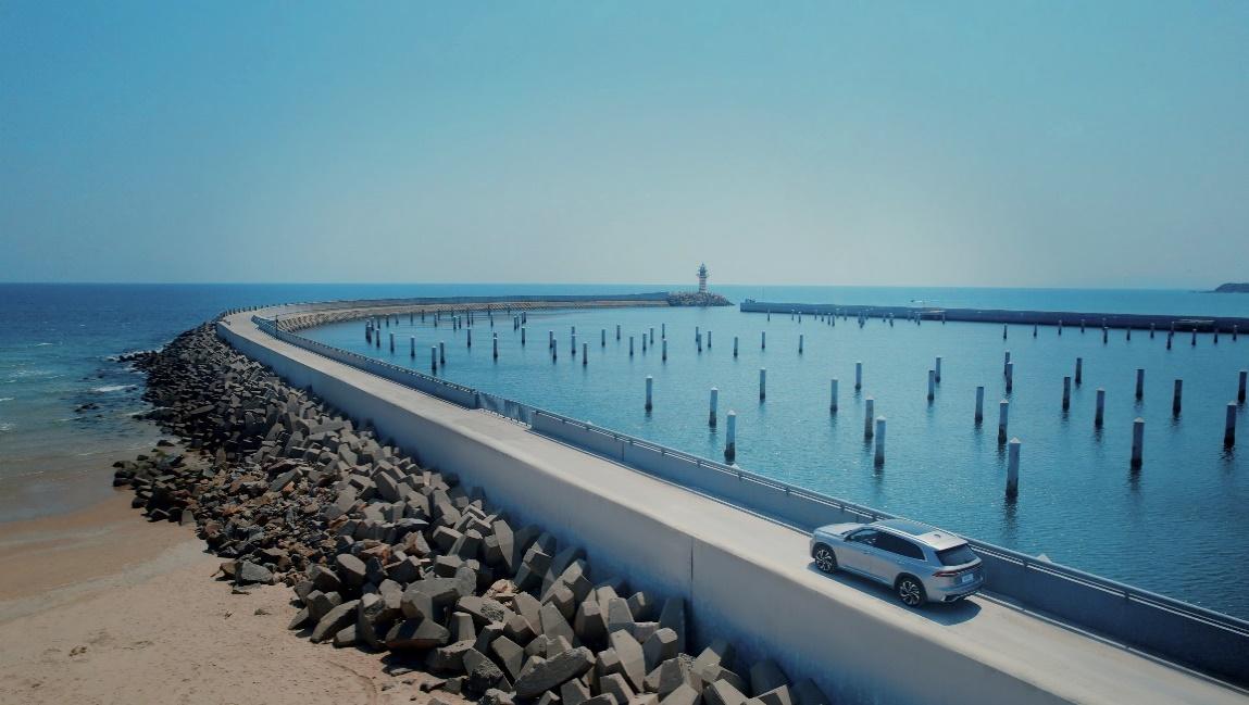 動力性能表現更強勁  星越L 8AT兩驅旗艦型售16.82萬元-圖2