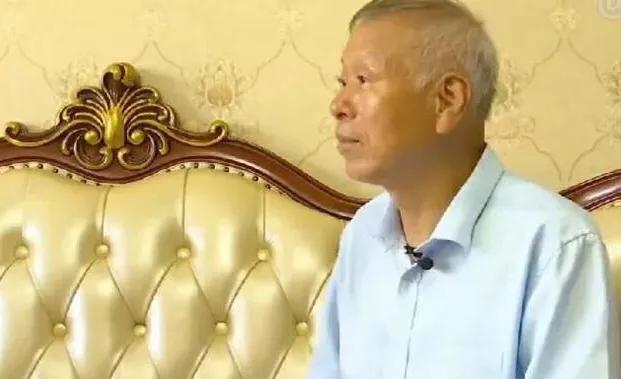 60歲大媽沉魚落雁，長得漂亮又有錢，要找年輕的，大爺：我配不上-圖4