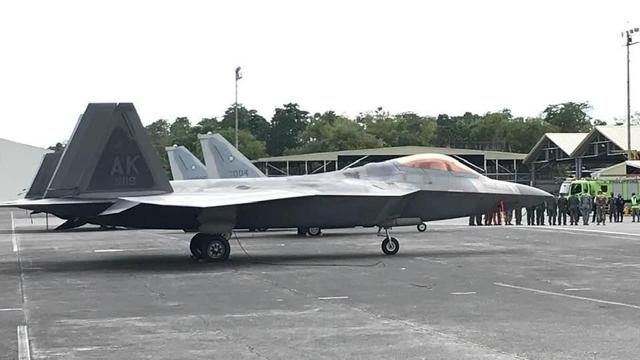 南海局勢瞬息萬變，殲-20成群結隊出現(xiàn)在美濟島，只是時間問題-圖1